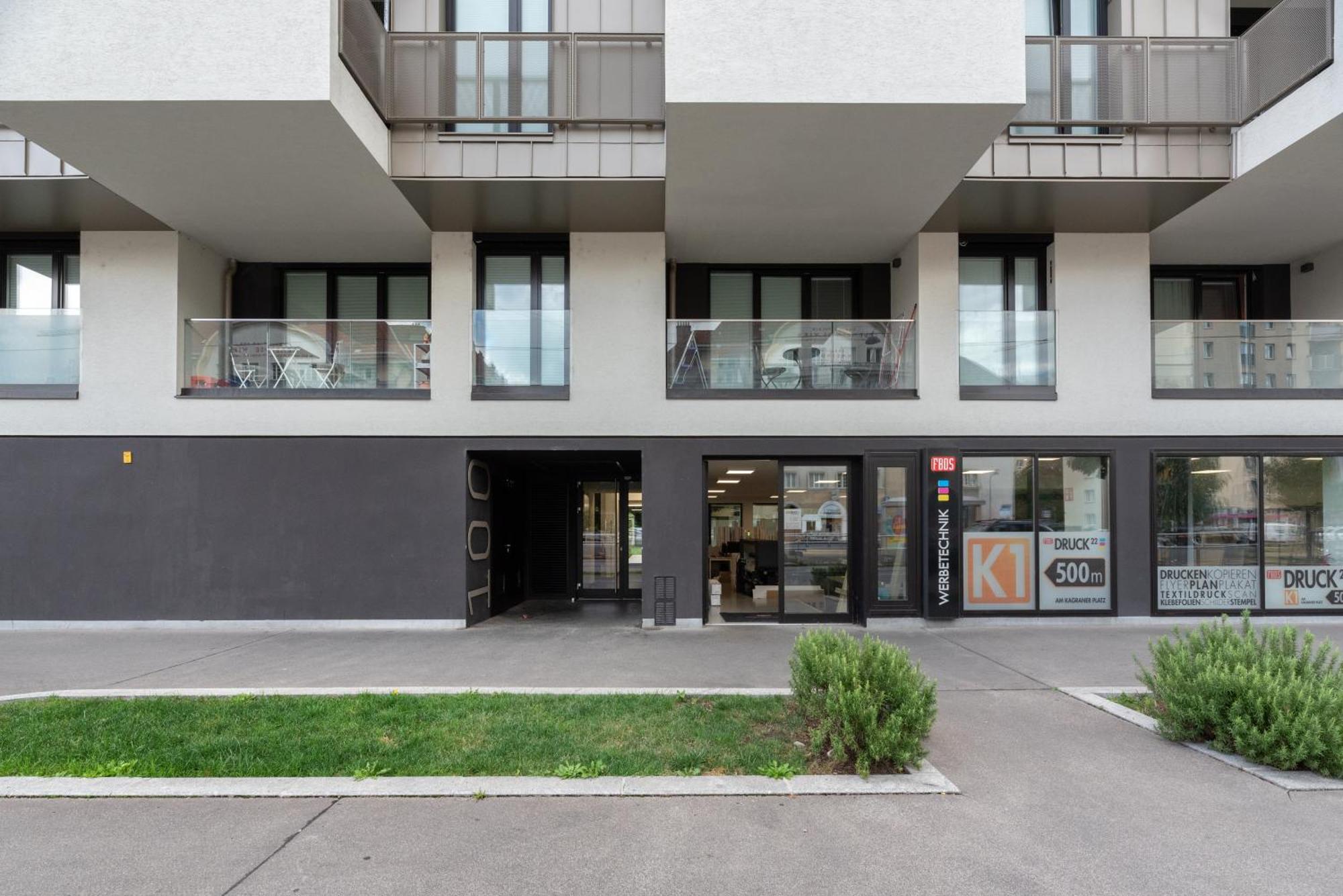 Luxurious Living With Beautiful Terrace Apartment Wien